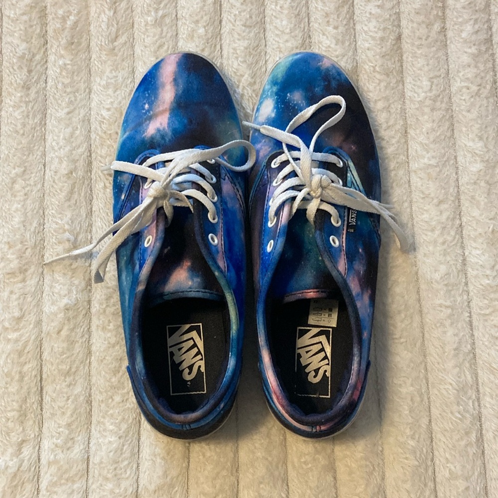 Vans Galaxy Print Sneakers Classic Lace-Up Design